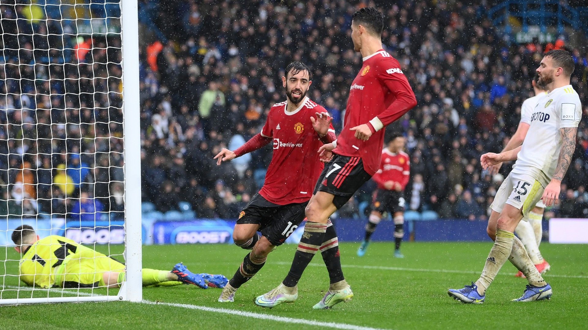 Bruno Fernandes Manchester United Leeds 2021-22