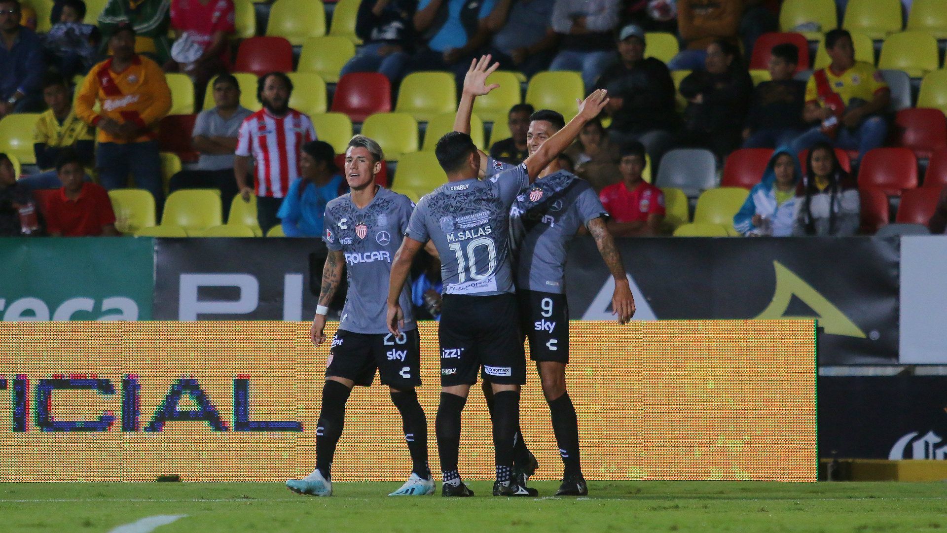 Mauro Quiroga Maxi Salas Morelia vs Necaxa