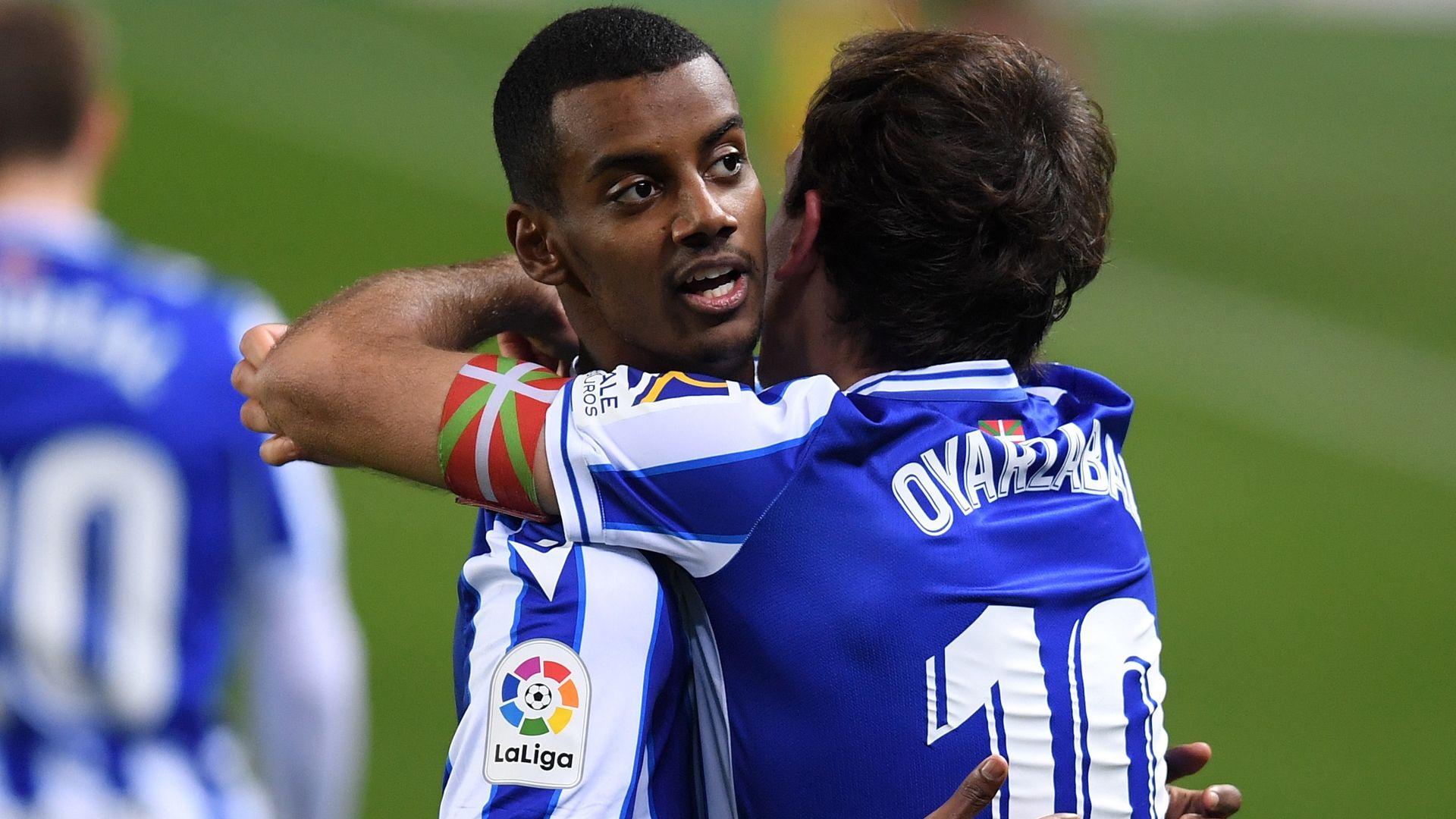 Isak y Oyarzabal, Real Sociedad