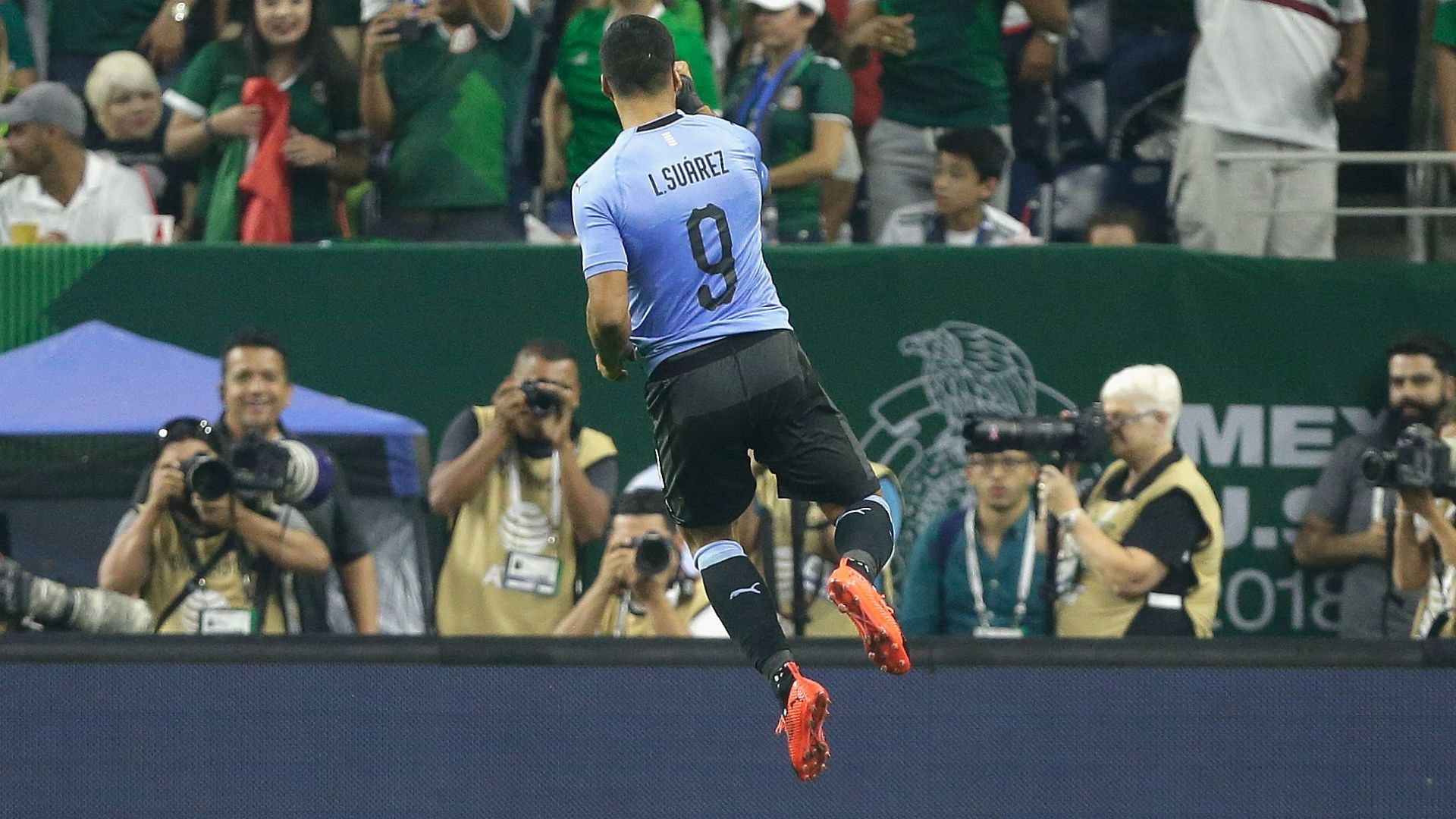 Luis Suarez Uruguay Mexico 2018
