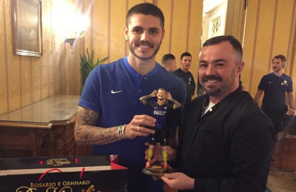 Icardi statua
