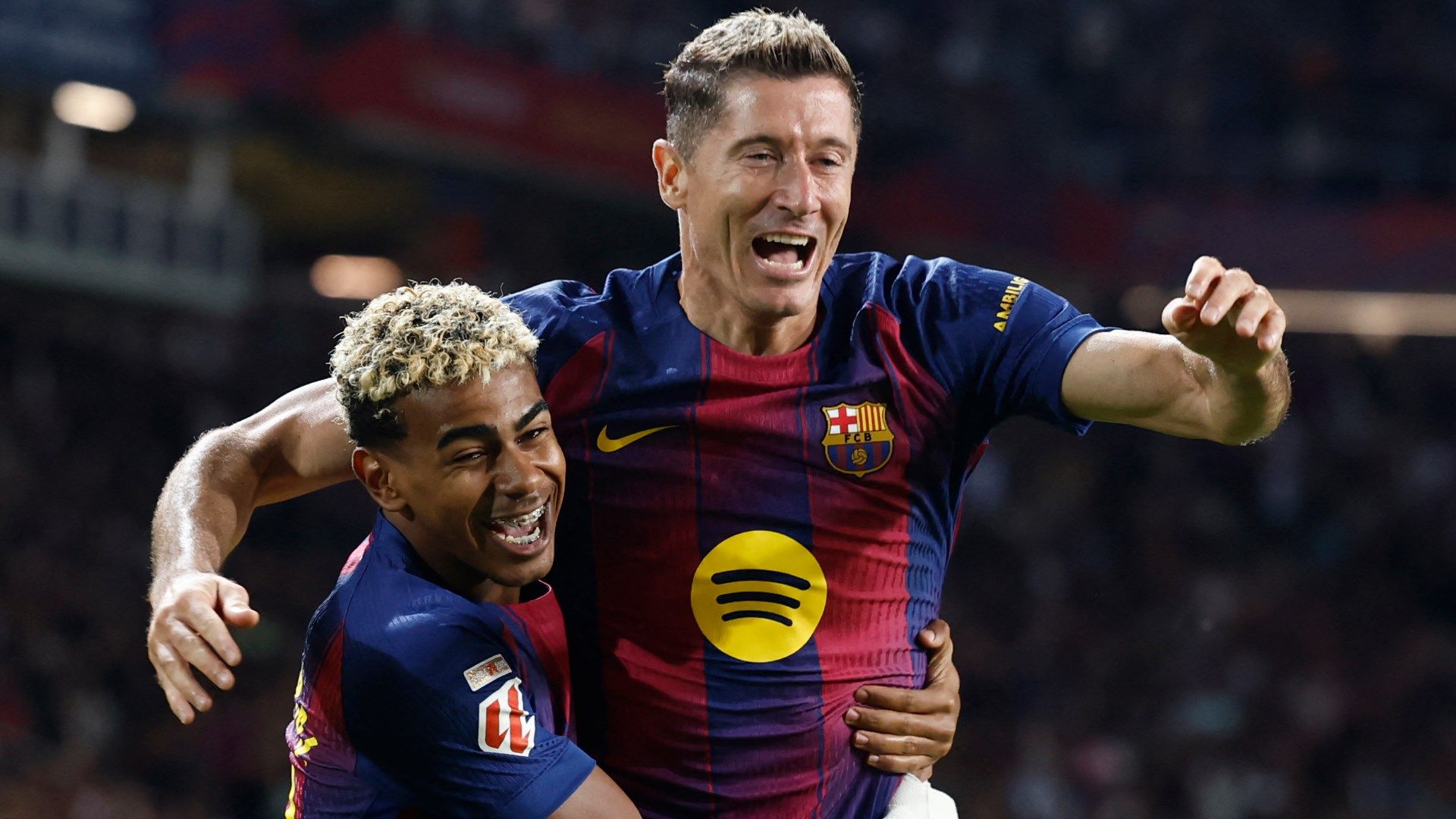Lamine Yamal Robert Lewandowski