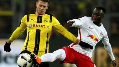 LUKASZ PISZCZEK BORUSSIA DORTMUND NABY KEITA LEIPZIG GERMAN BUNDESLIGA 04022017