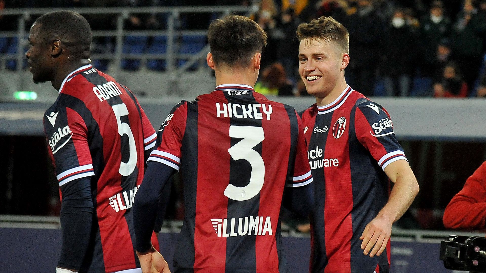Svanberg celebrating Bologna Roma Serie A