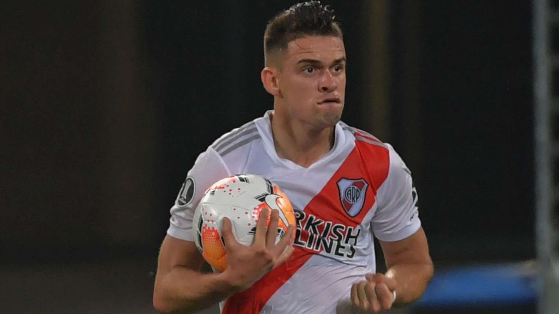 santos borré festeja un gol con river