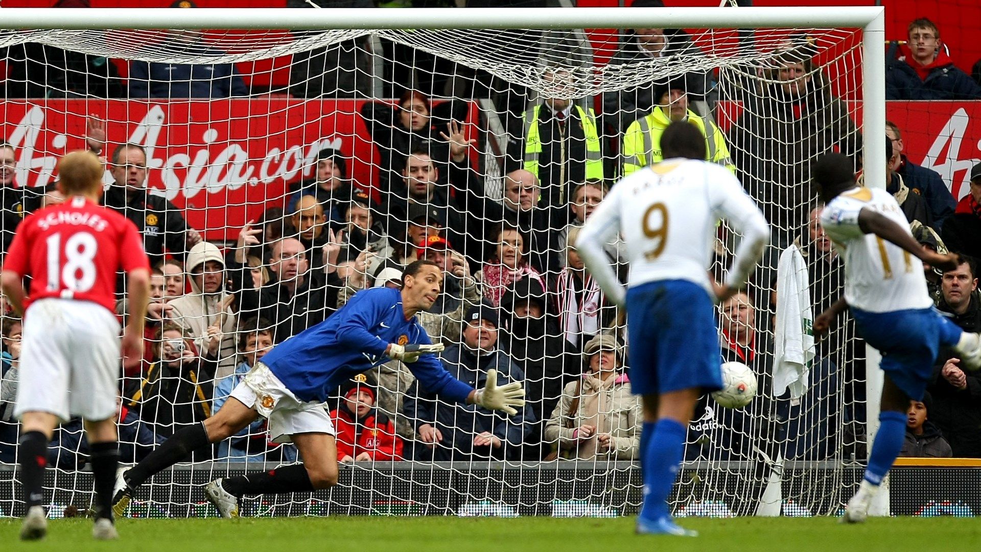 Ferdinand-Man-Utd-Portsmouth-2008