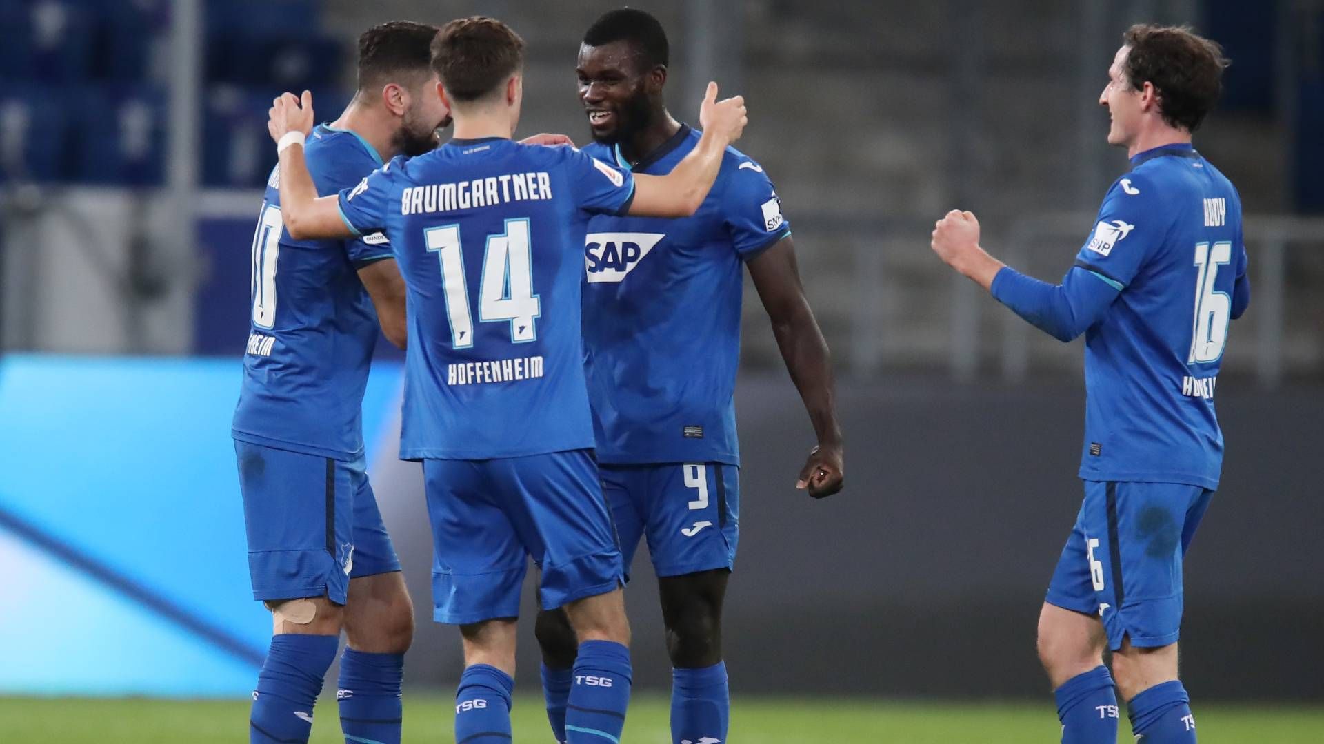 Hoffenheim Ihlas Bebou Jubel Mannschaft