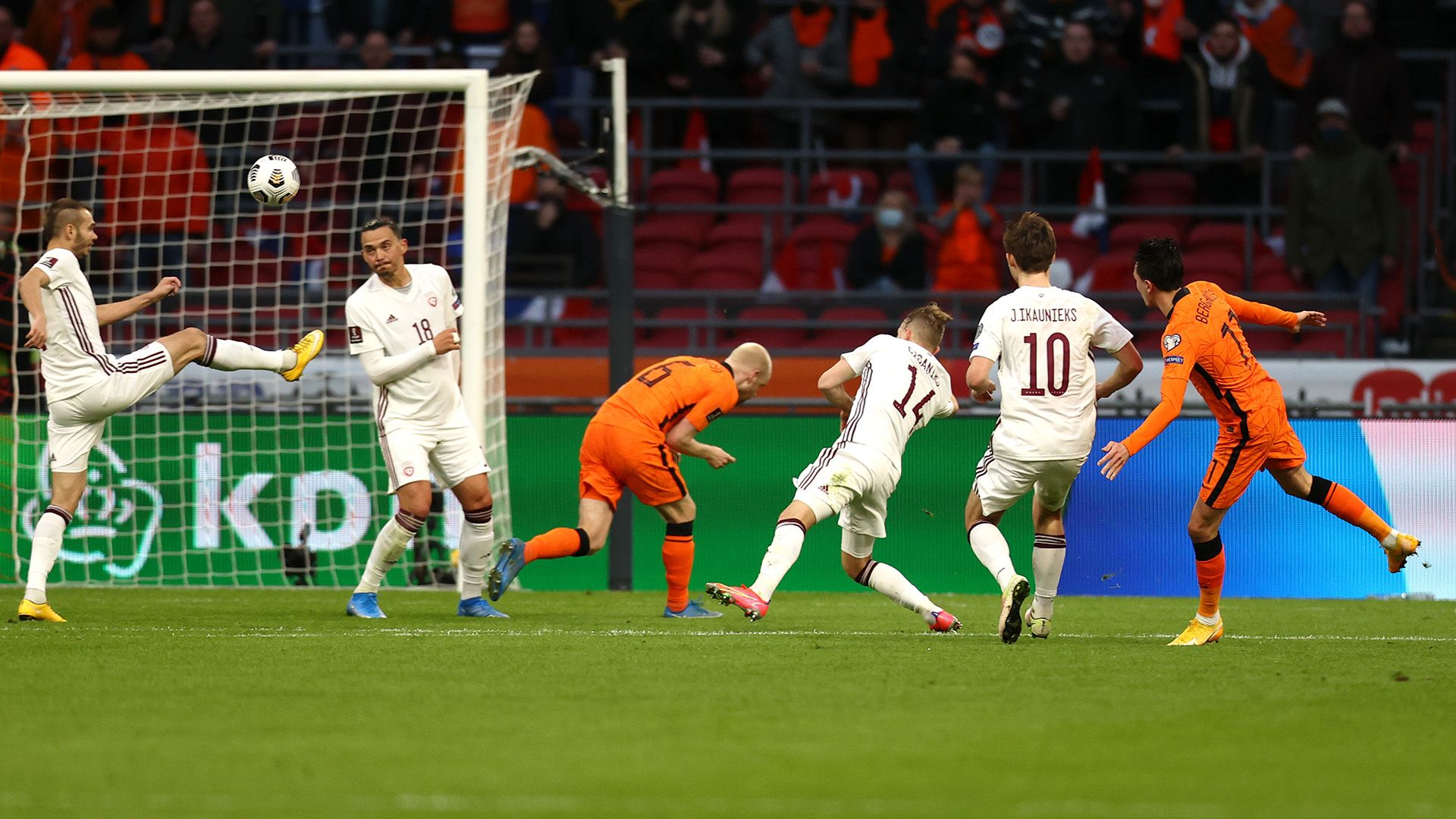 Steven Berghuis Netherlands 2020-21