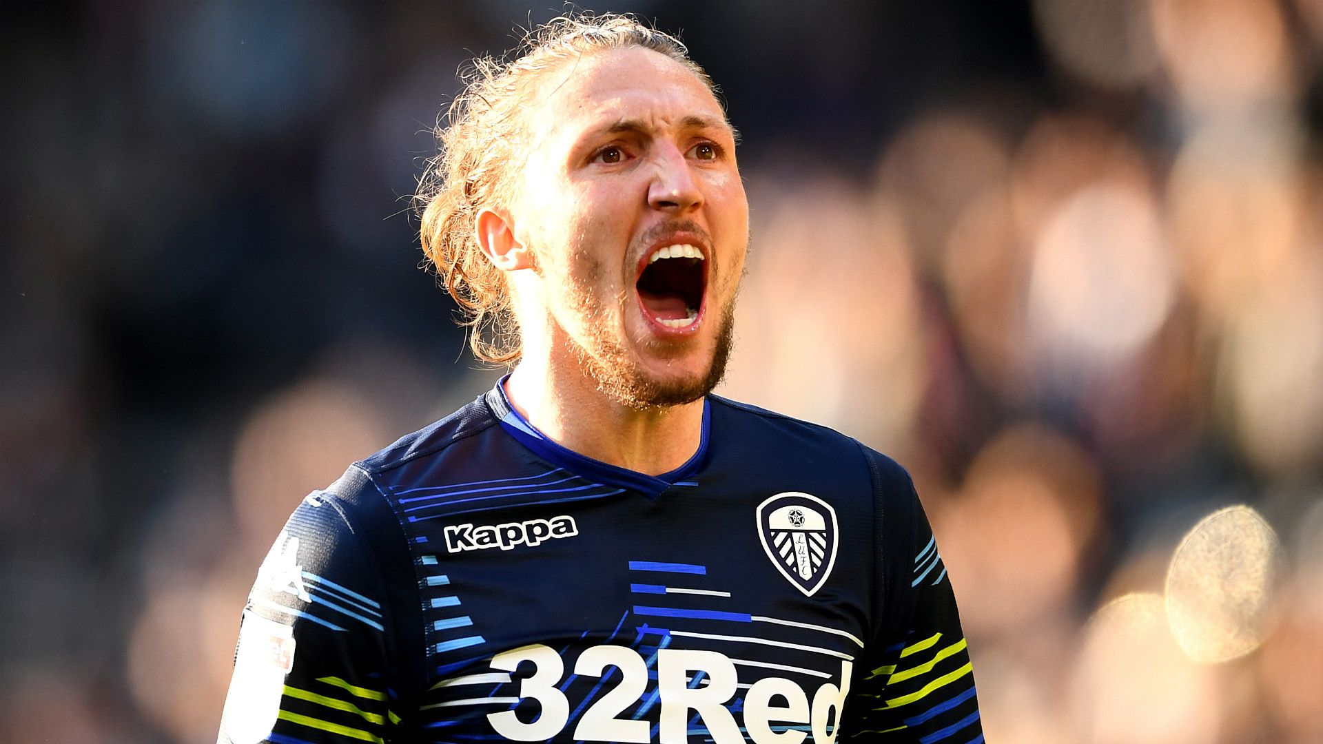 Luke Ayling Leeds 2018-19