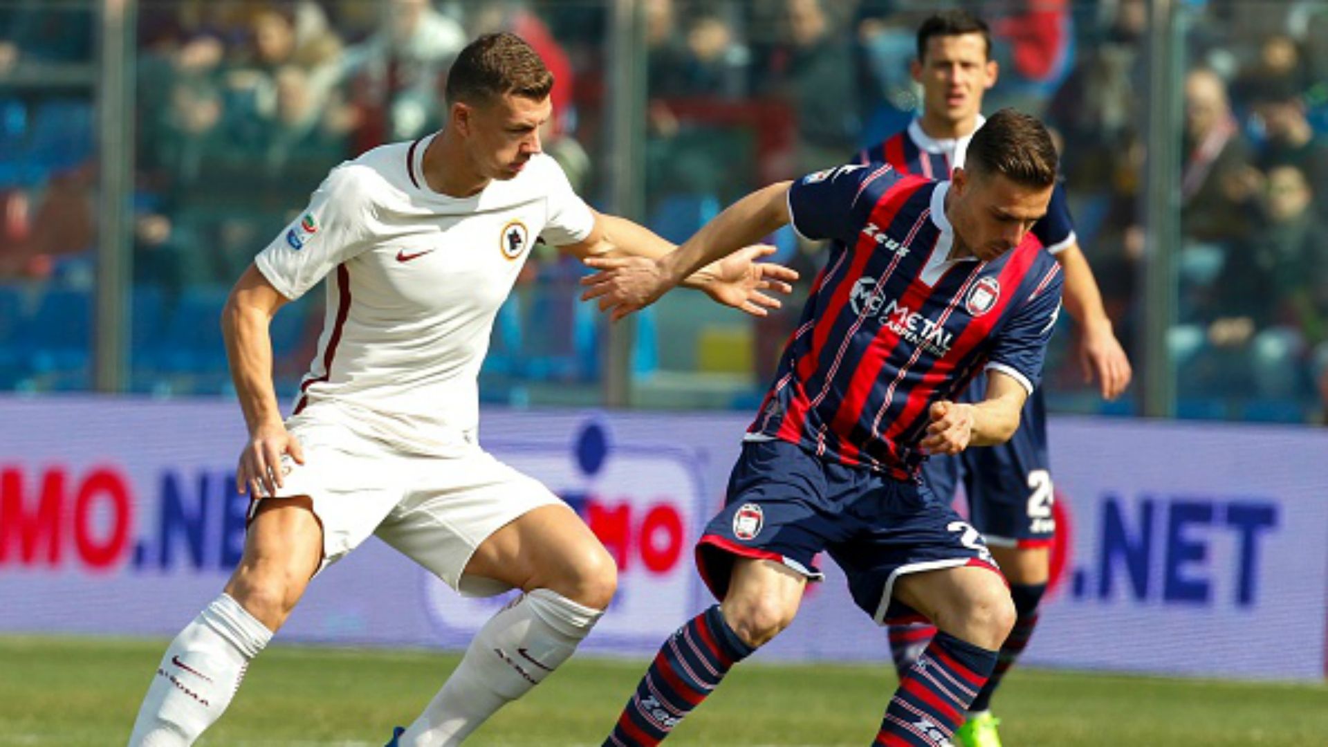 Edin Dzeko Crotone Roma Serie A