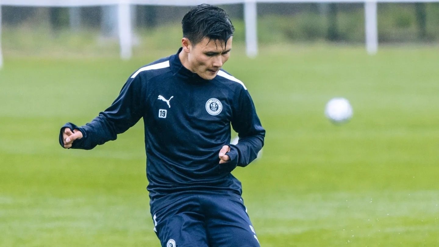 Nguyen Quang Hai Pau FC Training