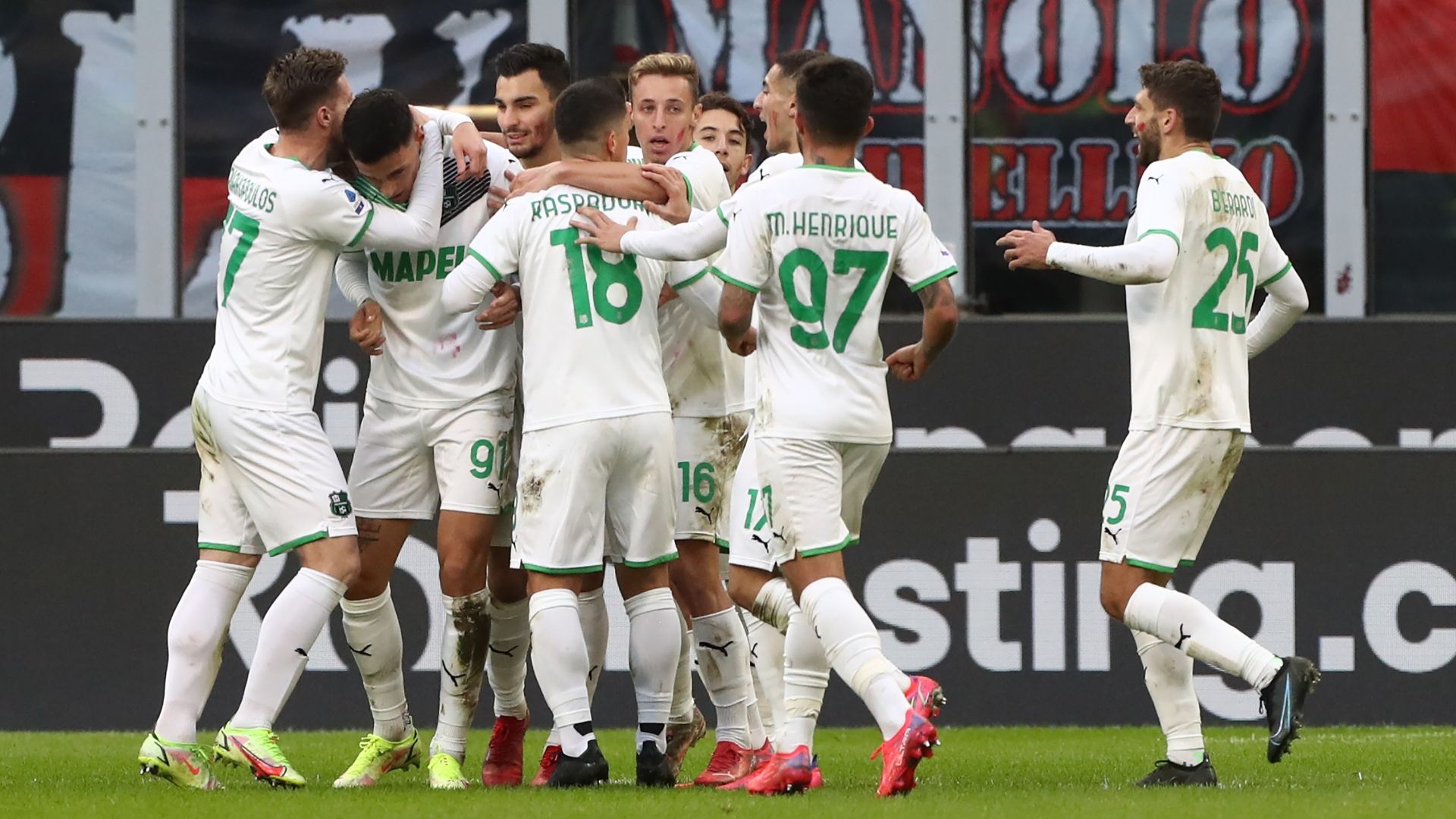 Sassuolo celebrating Milan