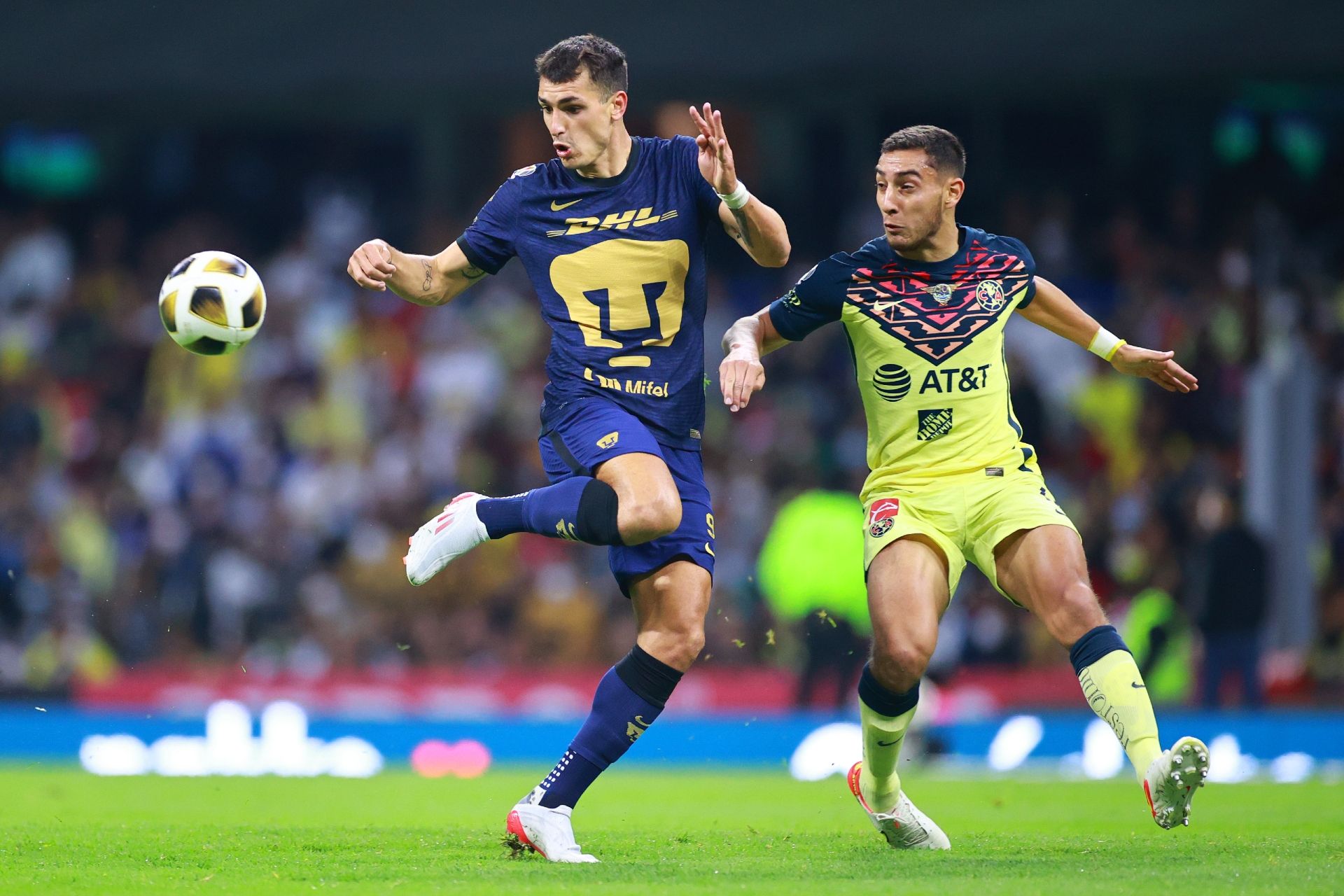 Juan Ignacio Dinenno Sebastián Cáceres Pumas América Liguilla Apertura 2021