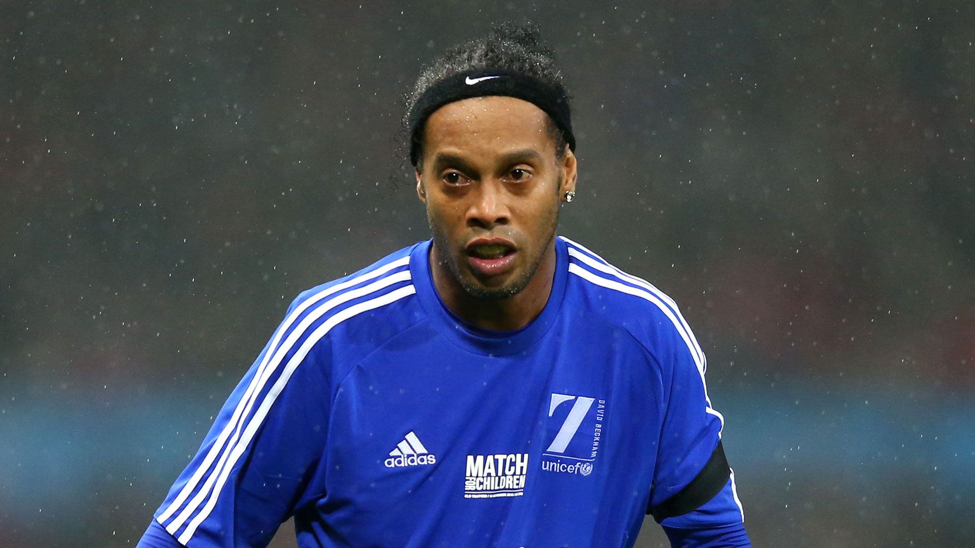 Ronaldinho  11142016