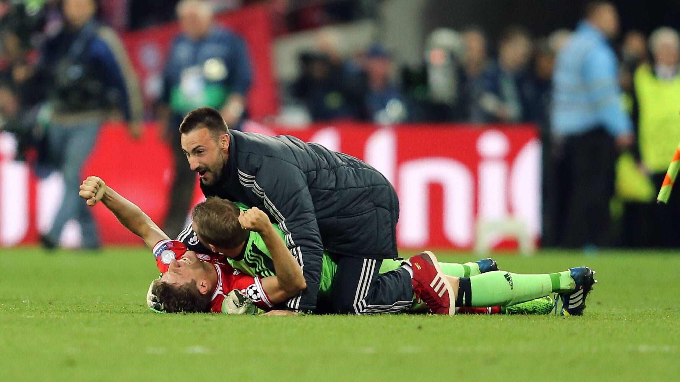 GER ONLY Diego Contento FC Bayern Triple