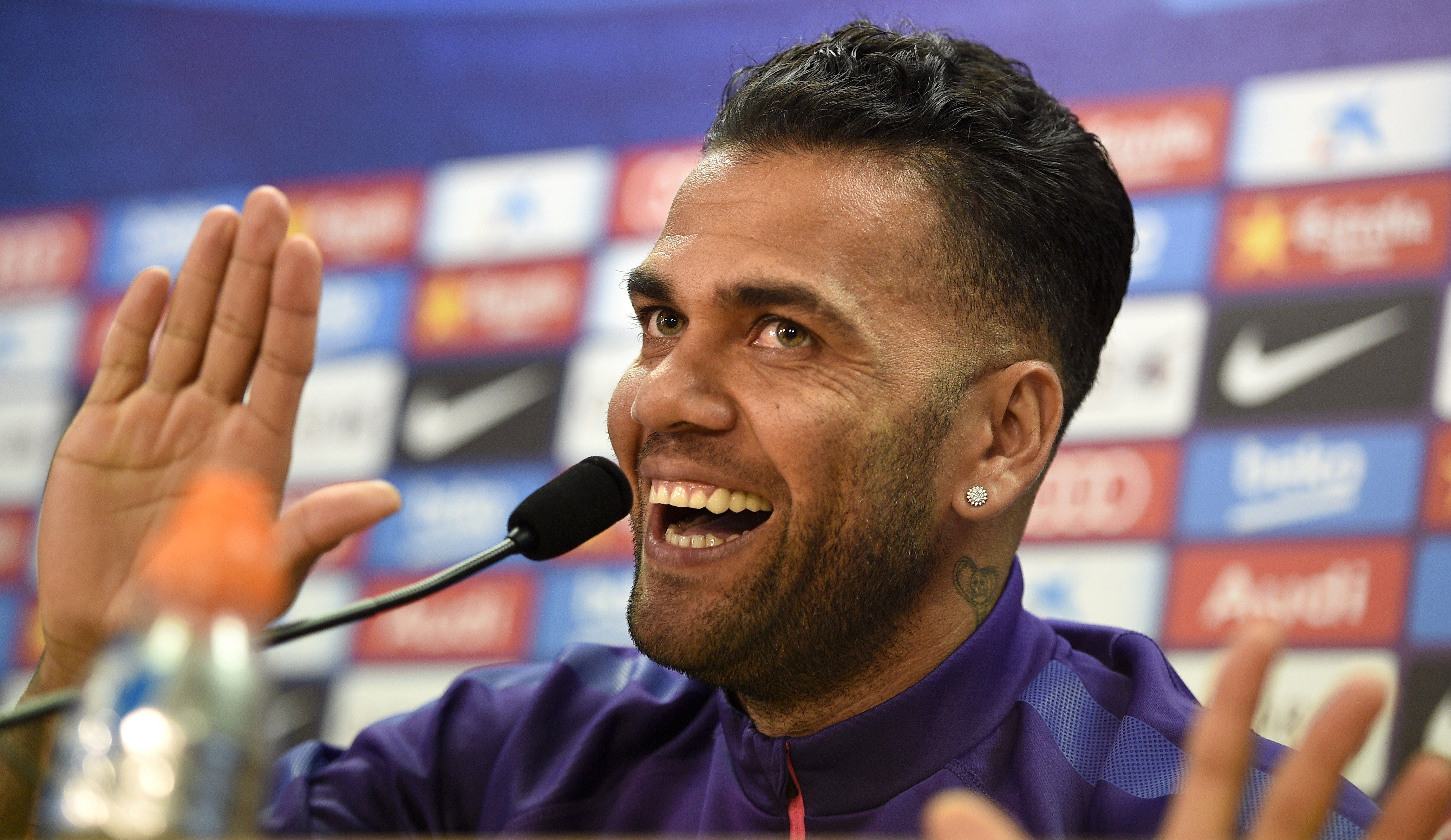 Dani Alves embed