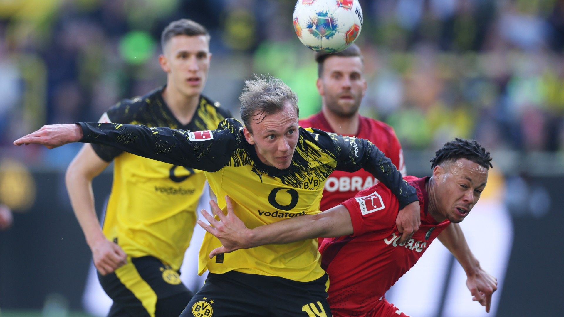 MAXIMILIAN BEIER BORUSSIA DORTMUND DERRY SCHERHANT FREIBURG 