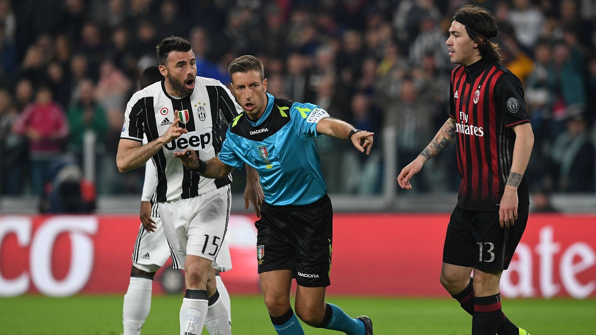 Andrea Barzagli Alessio Romagnoli Juventus Milan Serie A
