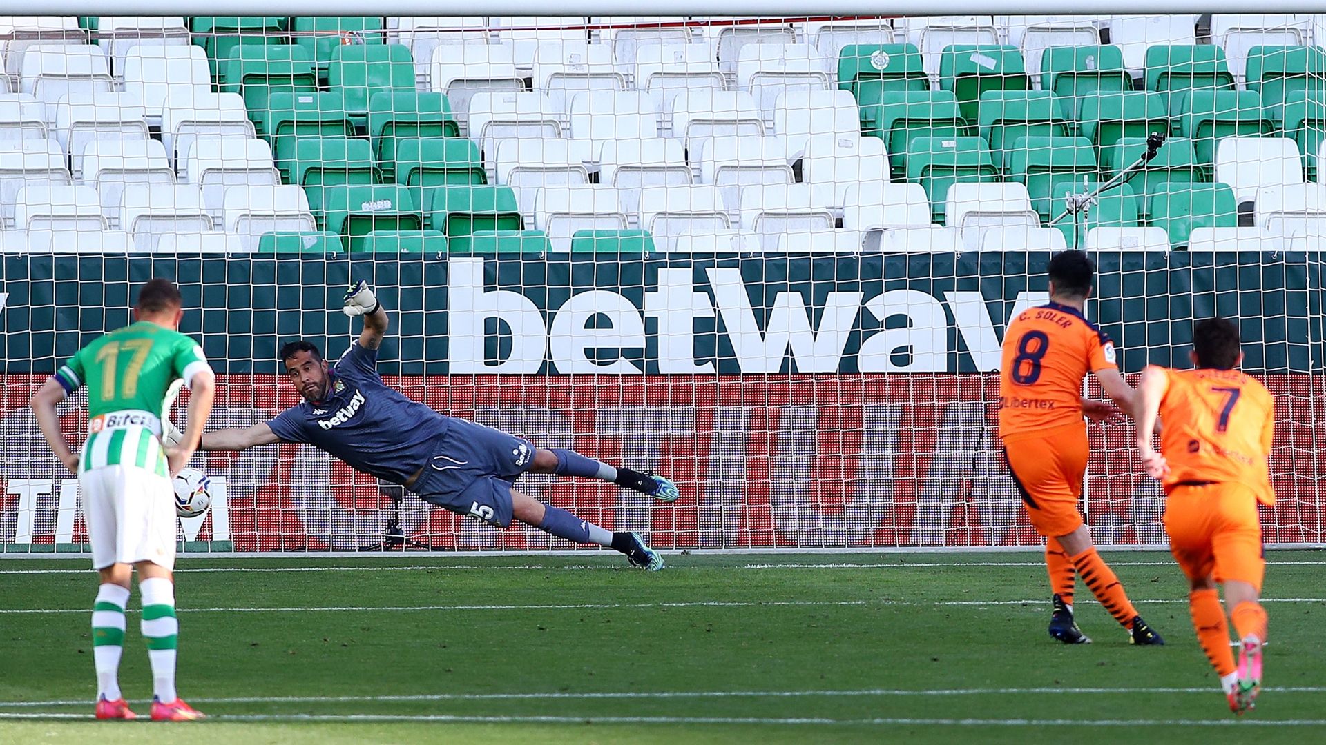 Claudio Bravo Real Betis