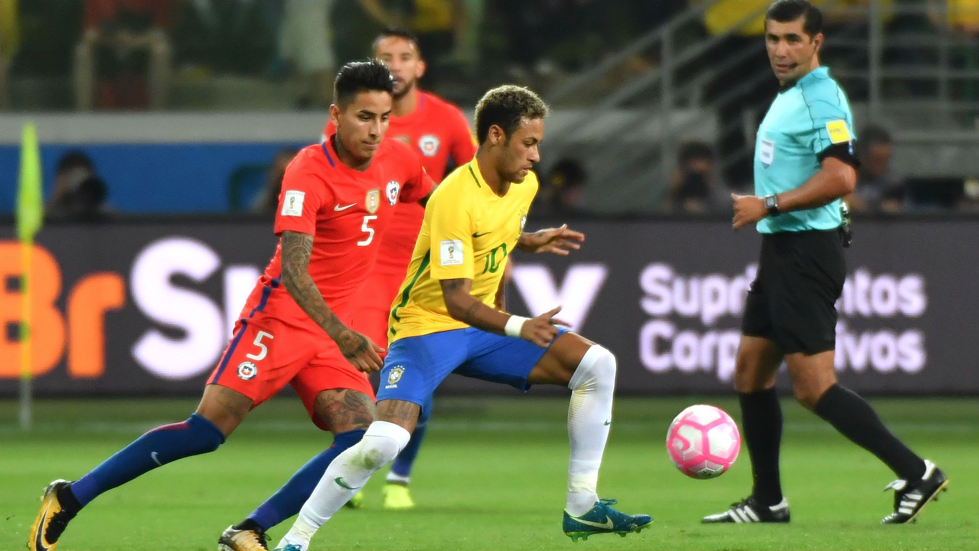 101017 WCQ South America Neymar Erick Pulgar Chile Brasil Brazil
