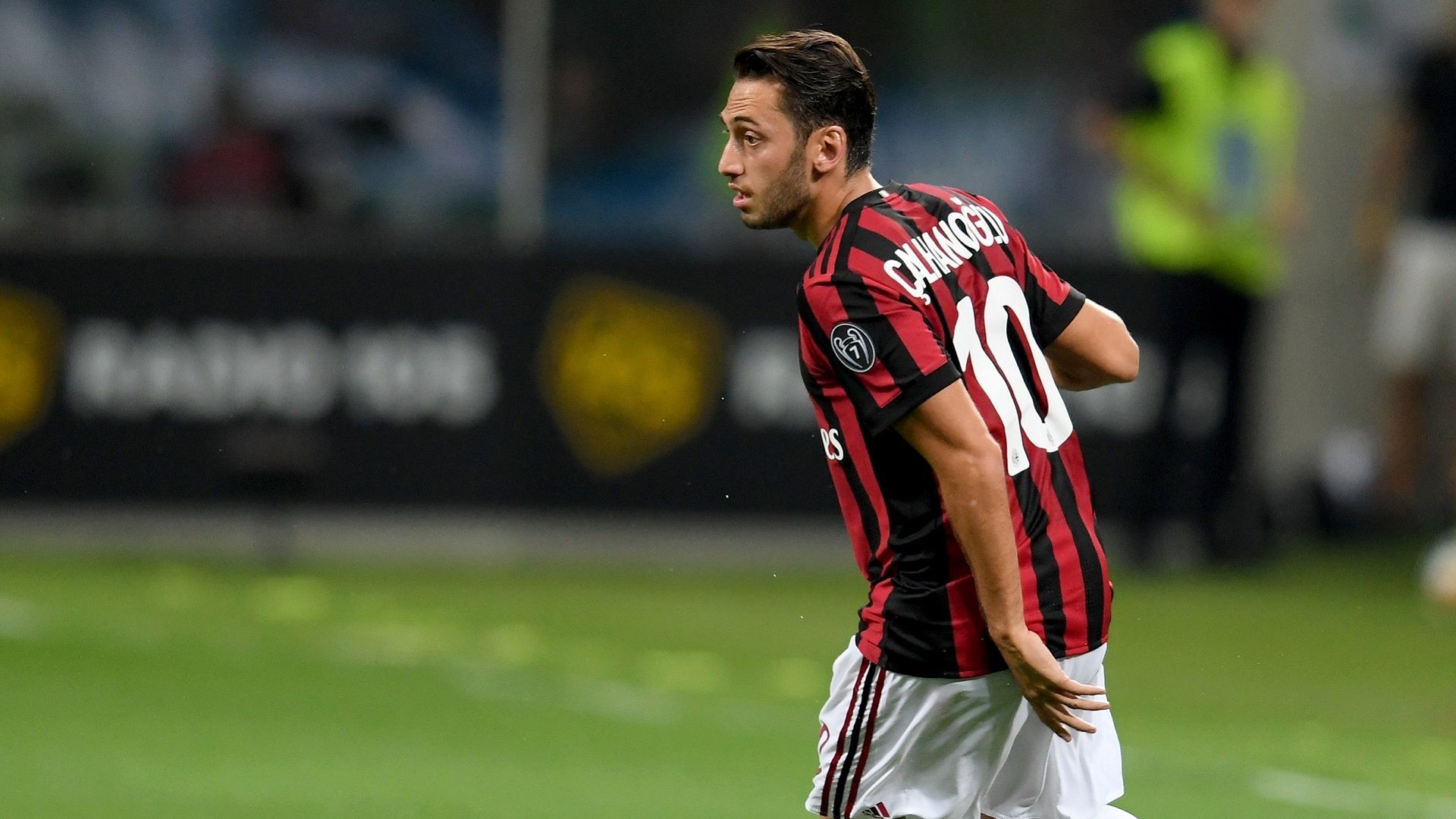 2017-12-26 Hakan Calhanoglu Milan