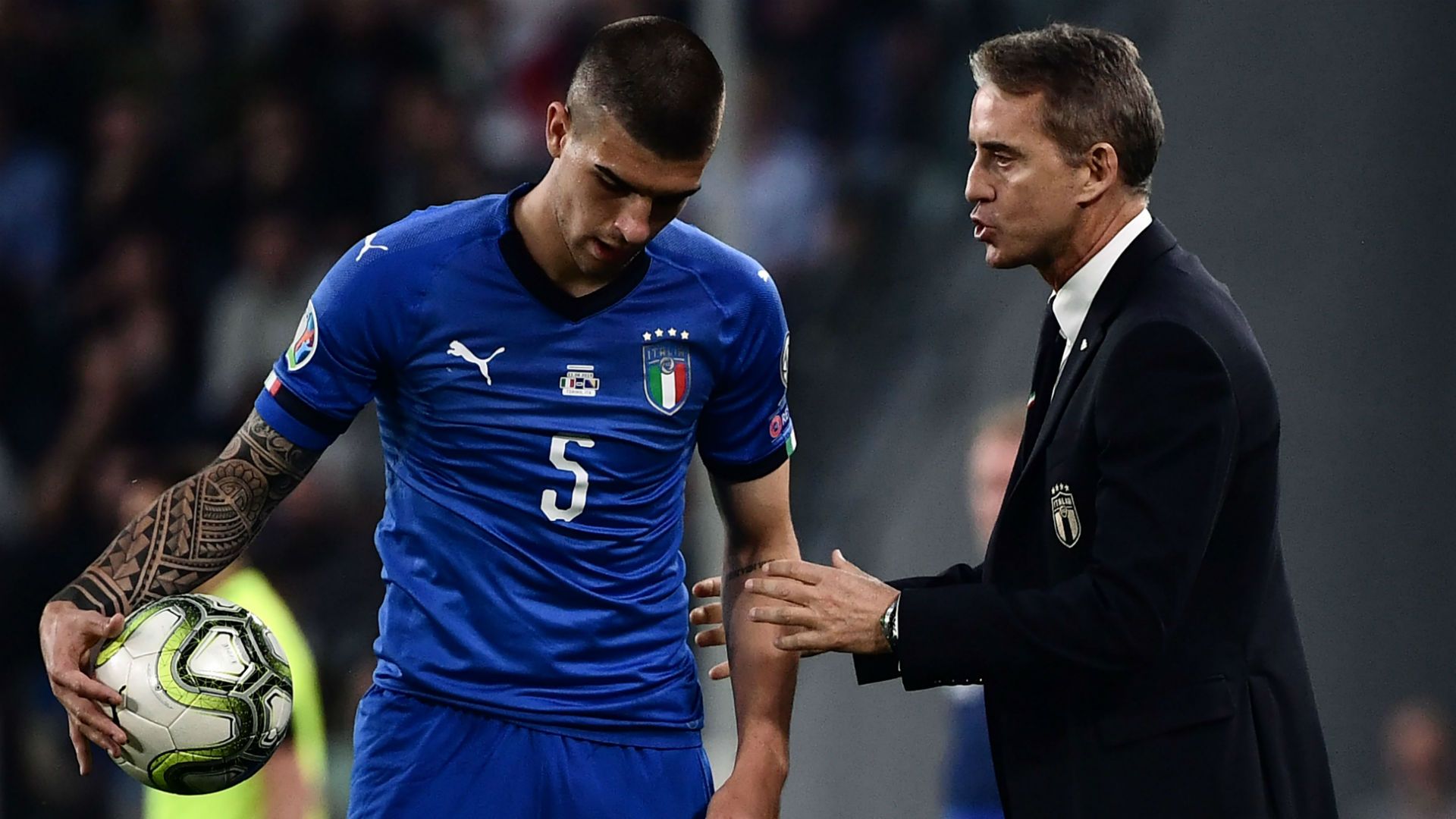 Roberto Mancini Gianluca Mancini Italy Bosnia Euro 2020