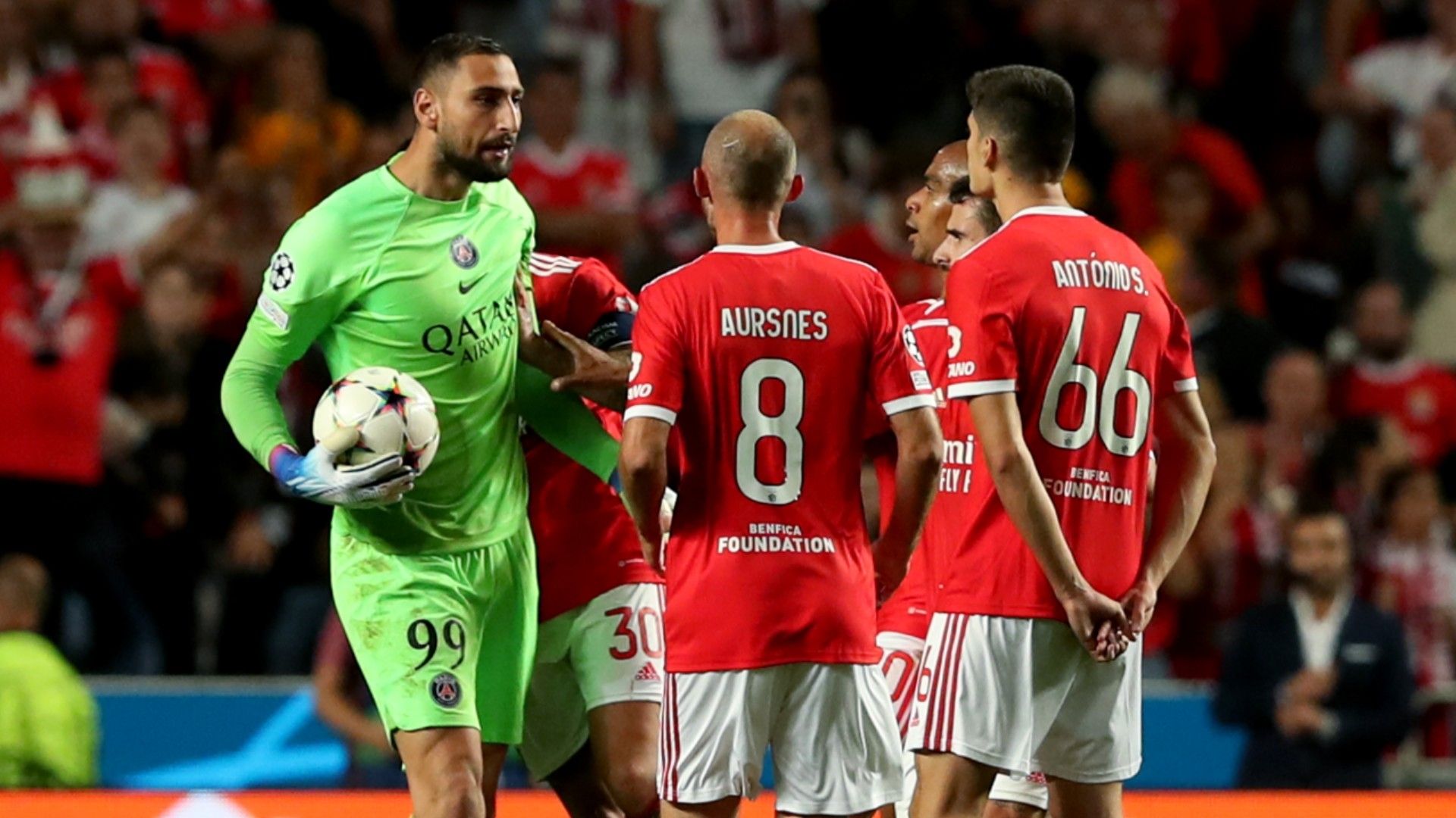 Gigi Donnarumma Antonio Silva PSG Benfica 2022-23