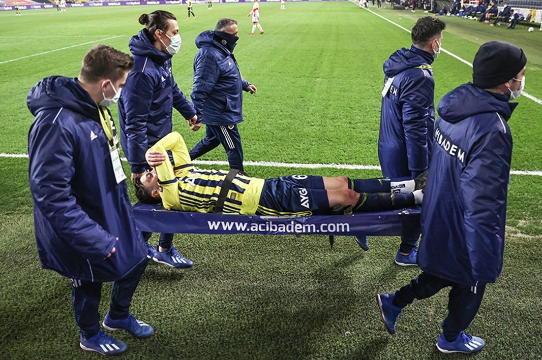 Özil