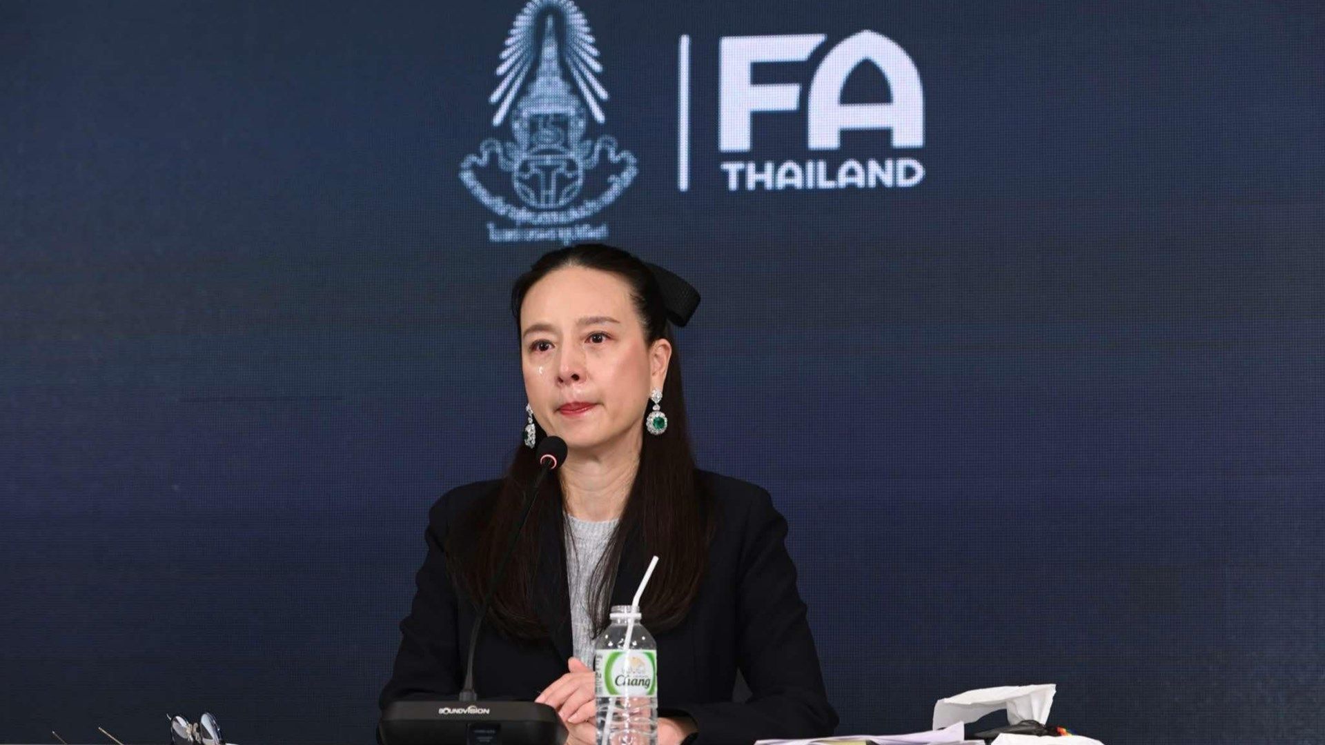 นวลพรรณ ล่ำซำ