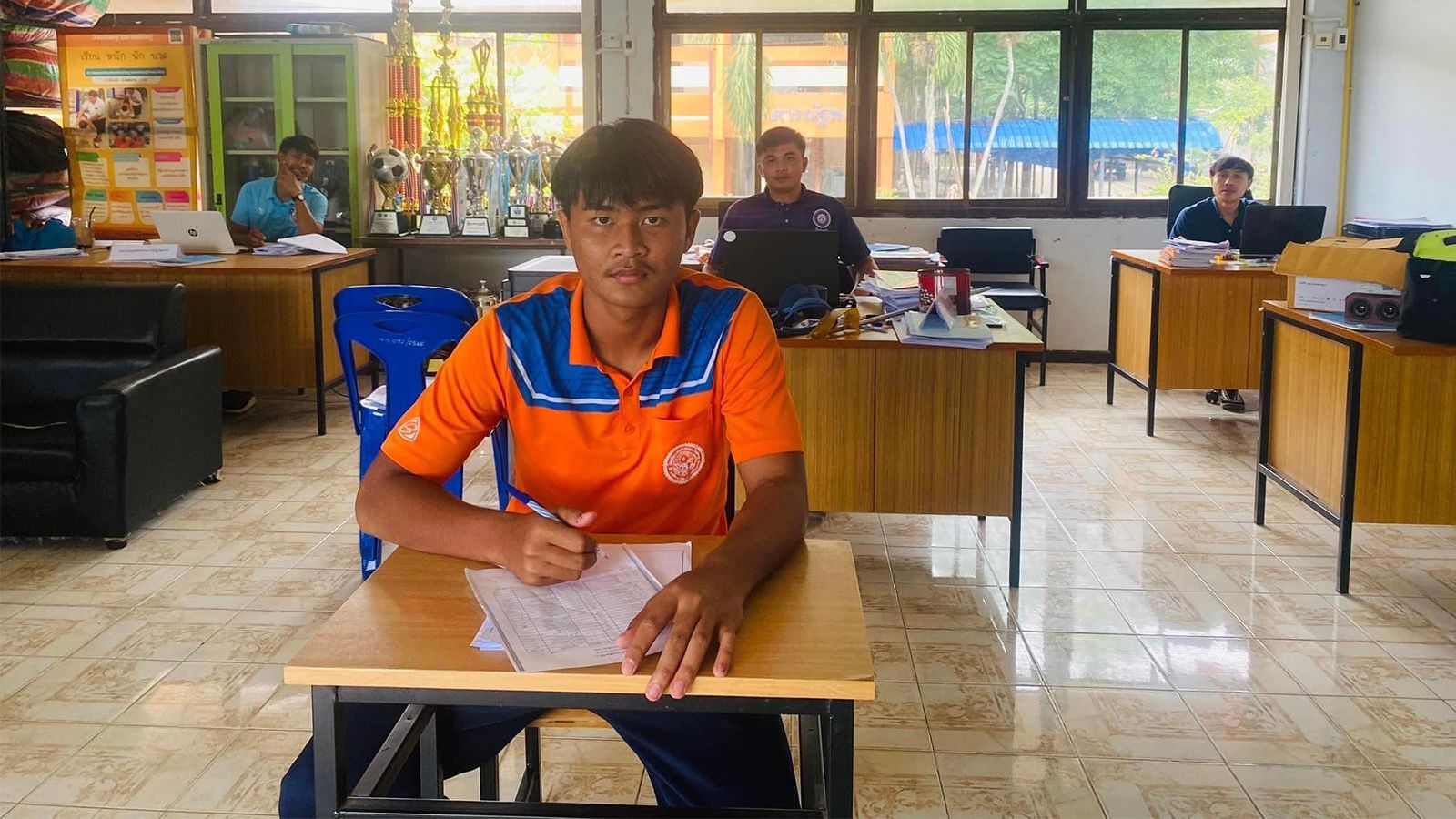 ยศกร บูรพา