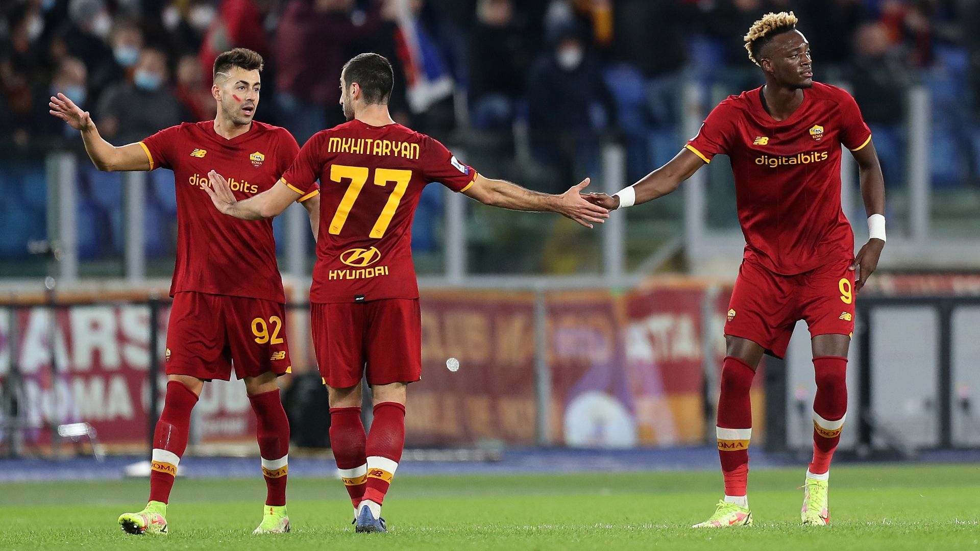 Abraham Roma Torino celebrating Serie A