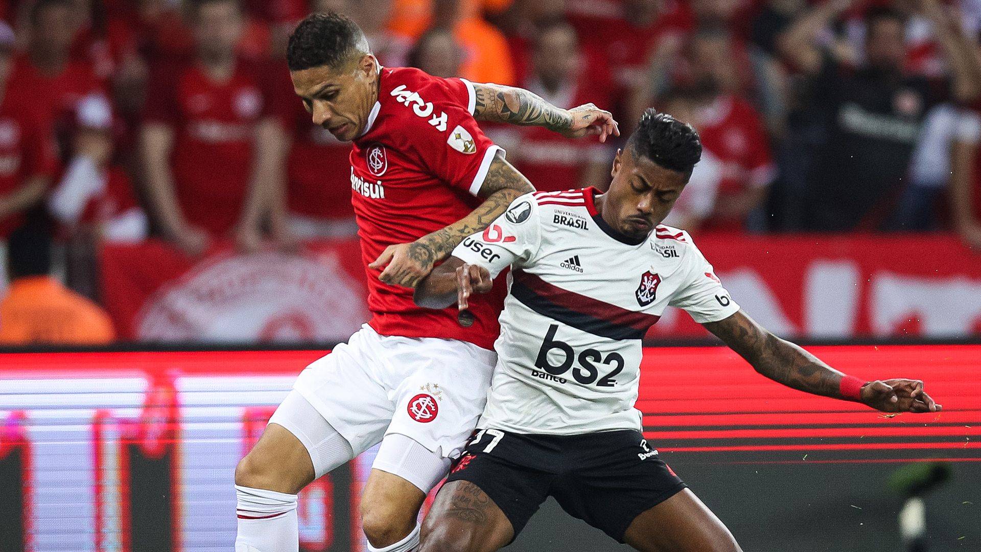 Paolo Guerrero Bruno Henrique Internacional Flamengo Libertadores 28082019