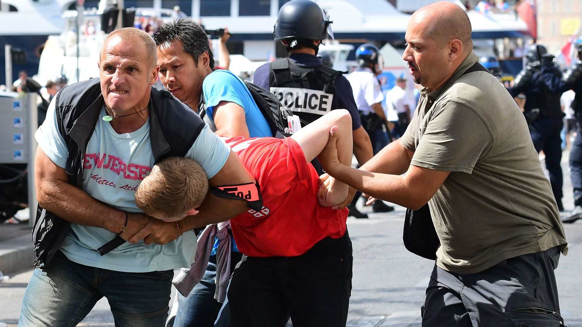 Marseille riot England Russia 11102016