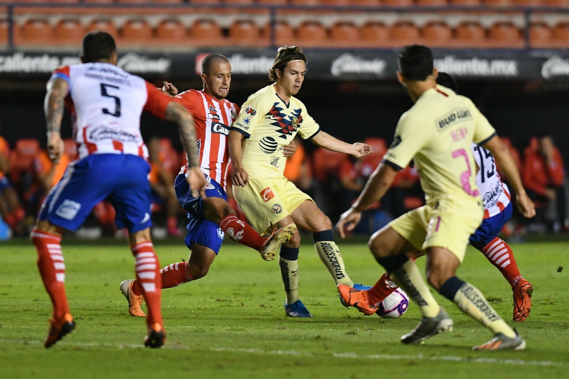 América