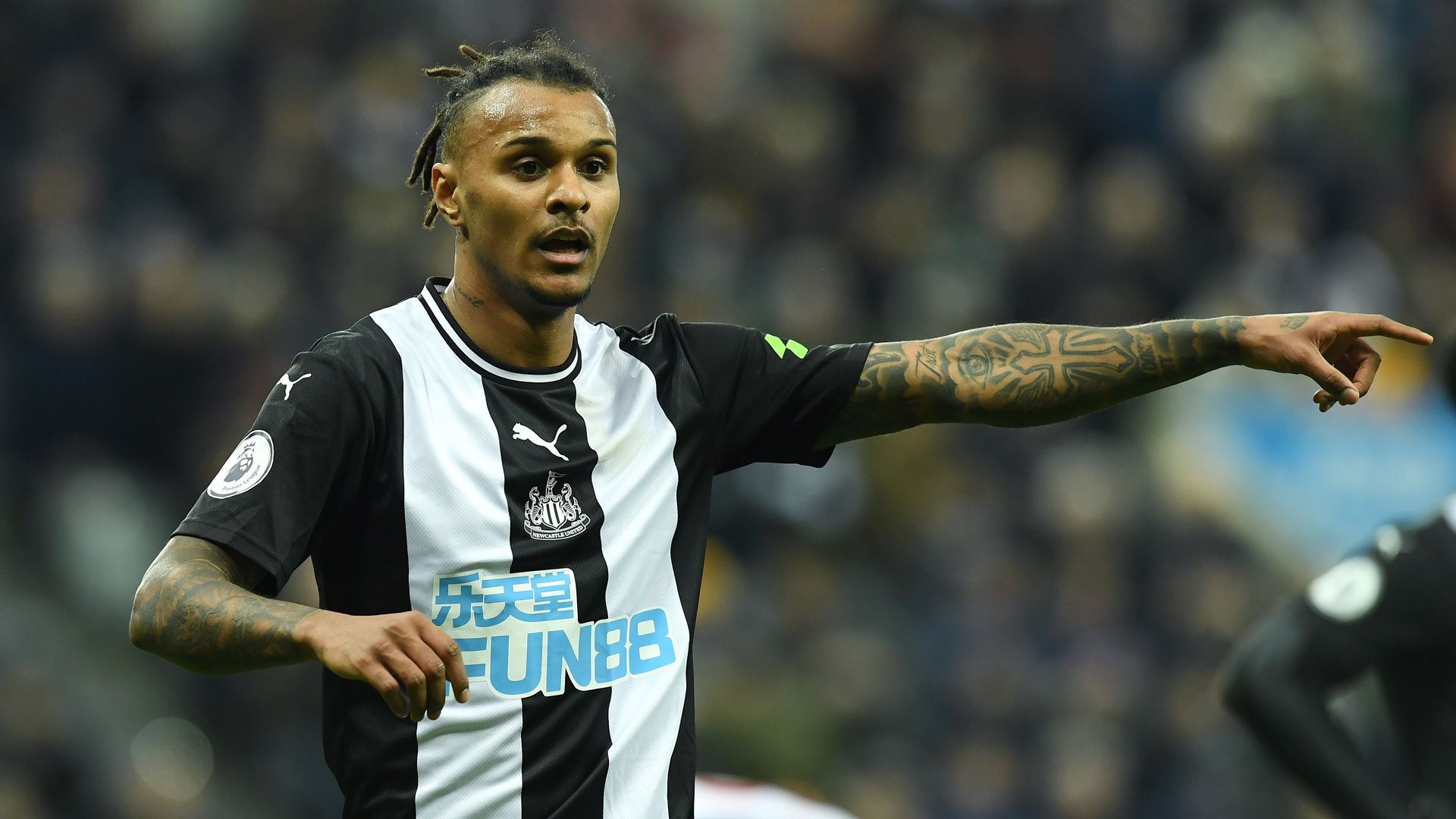 Valentino Lazaro Newcastle United 2020