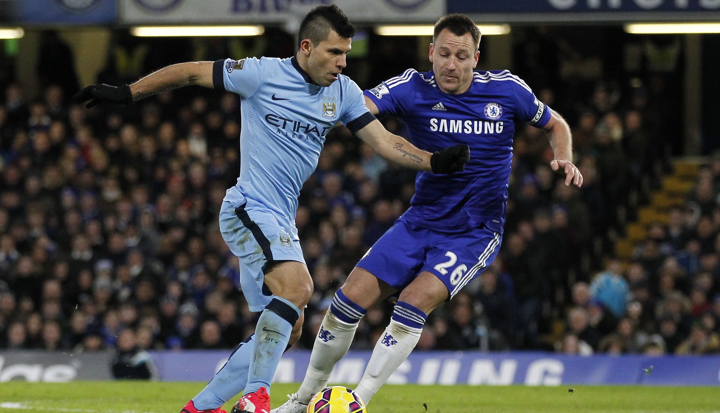 Sergio Aguero VS John Terry