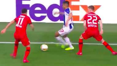 Tecatito Corona Porto 3