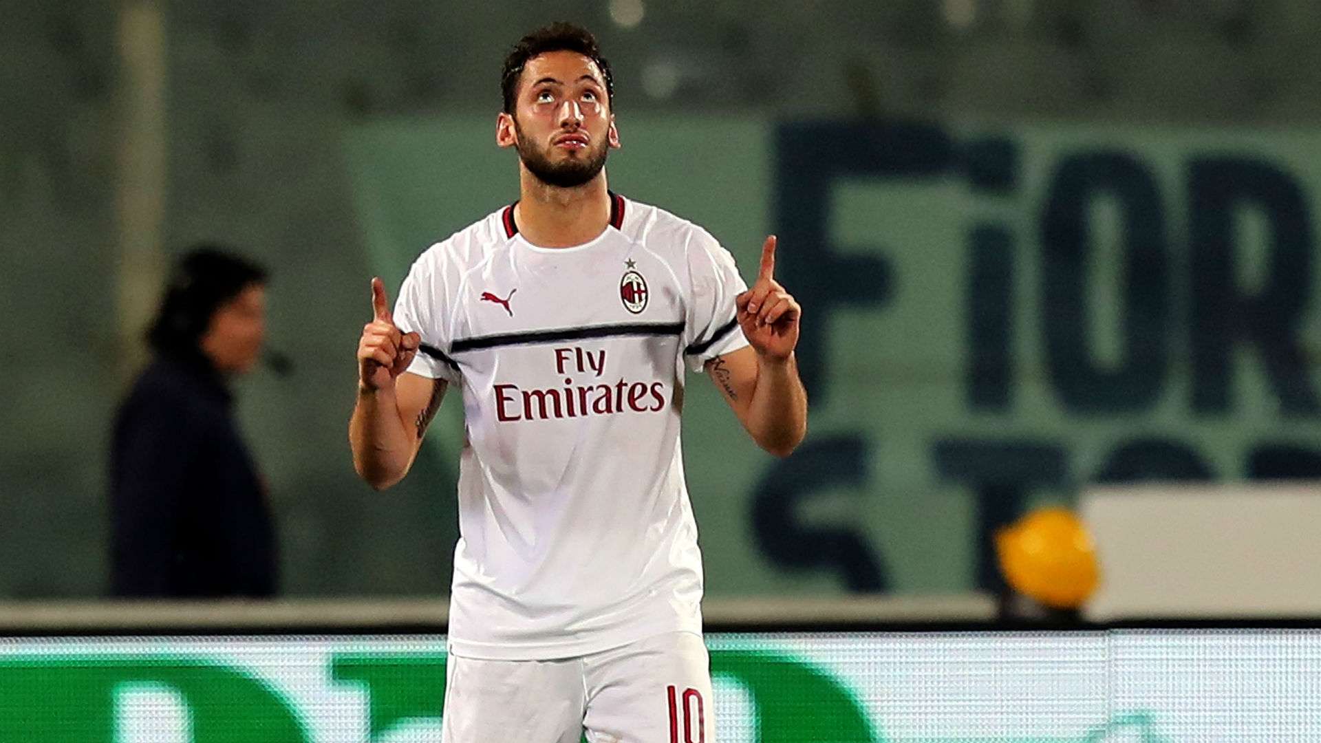 Hakan Calhanoglu Fiorentina Milan Serie A