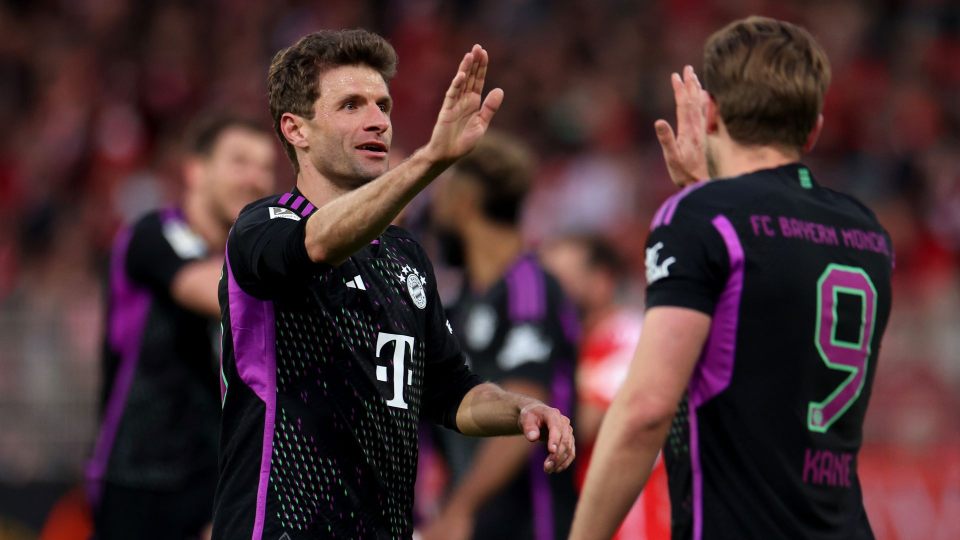 Harry Kane Thomas Muller