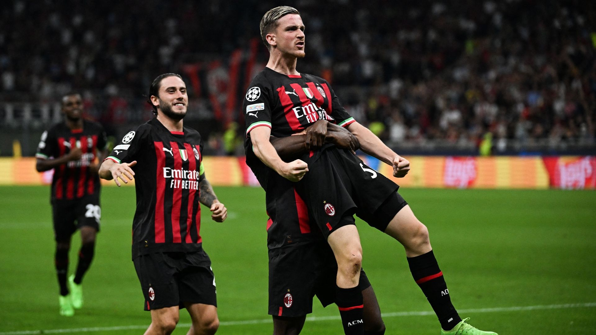 Saelemaekers Milan celebrating Champions League