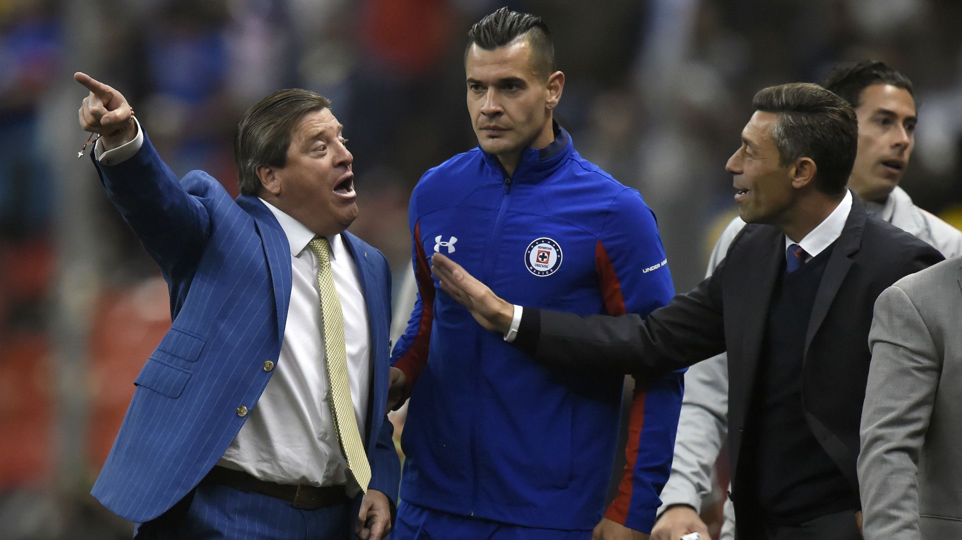 Miguel Herrera Club America Pedro Caixinha Cruz Azul