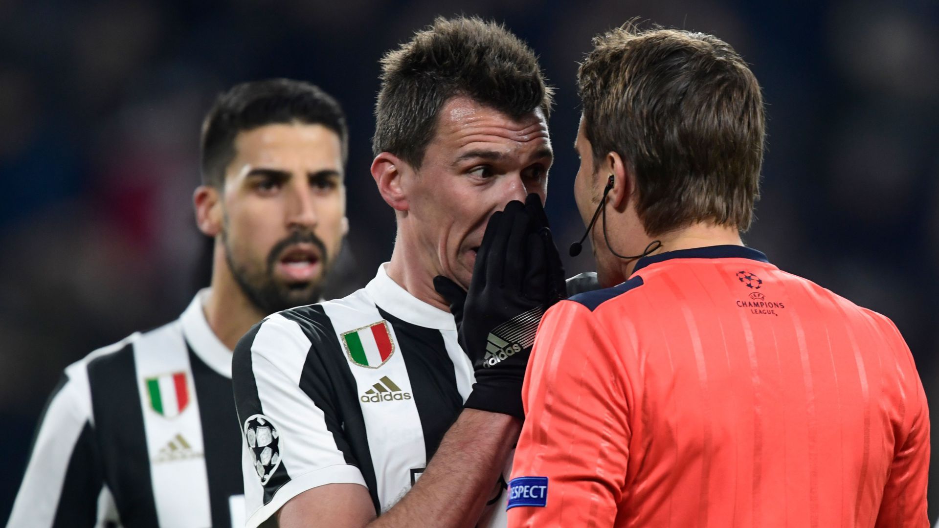 Mario Mandzukic Sami Khedira Juventus Tottenham