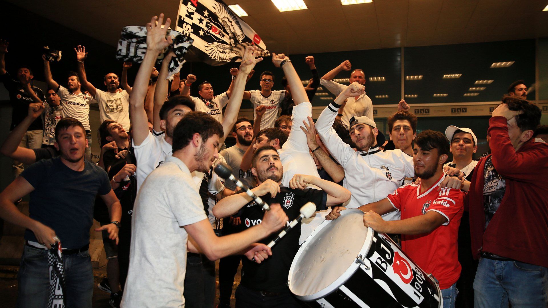 Pepe arrives Istanbul