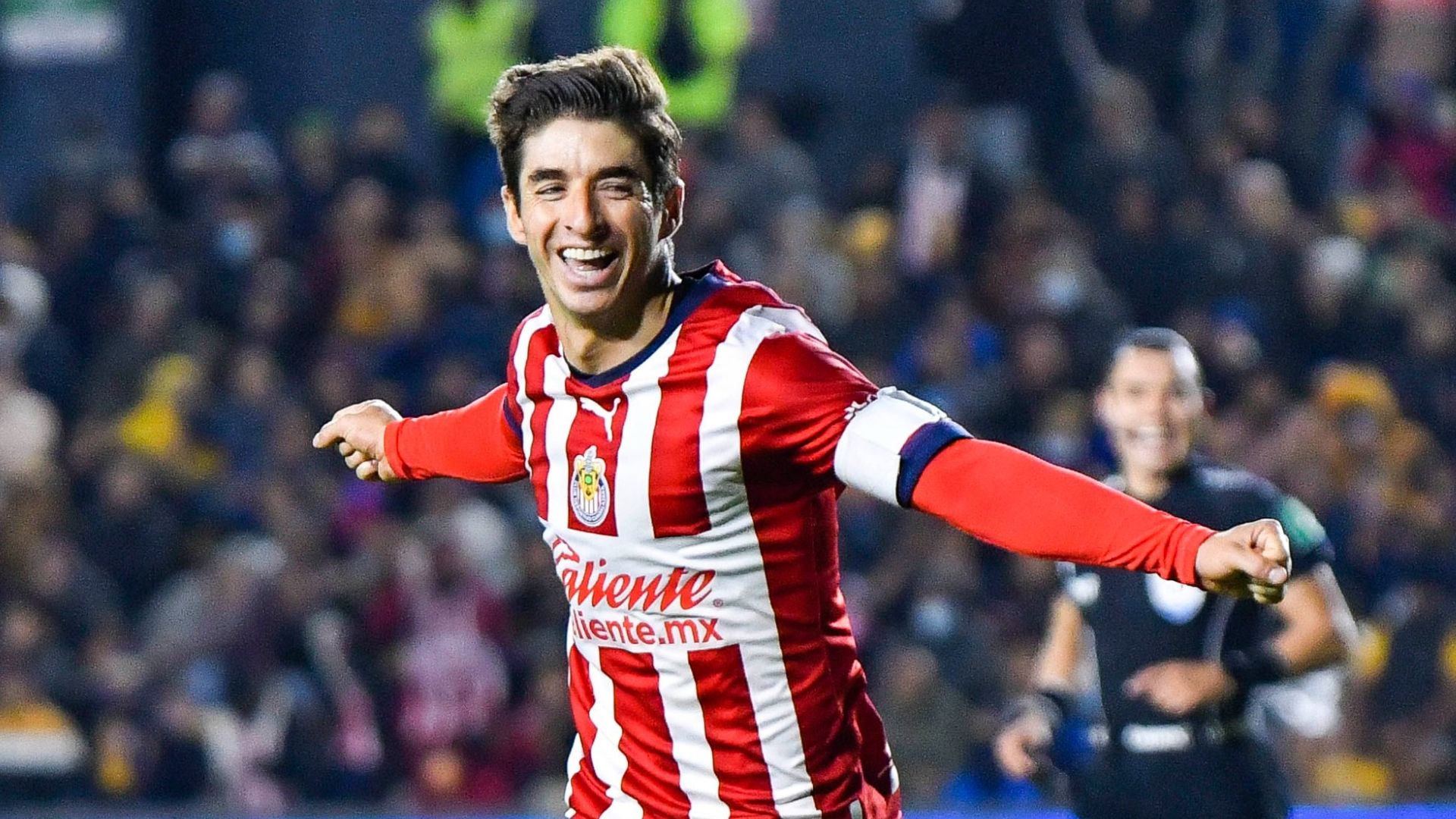 Isaac Brizuela Chivas 2022