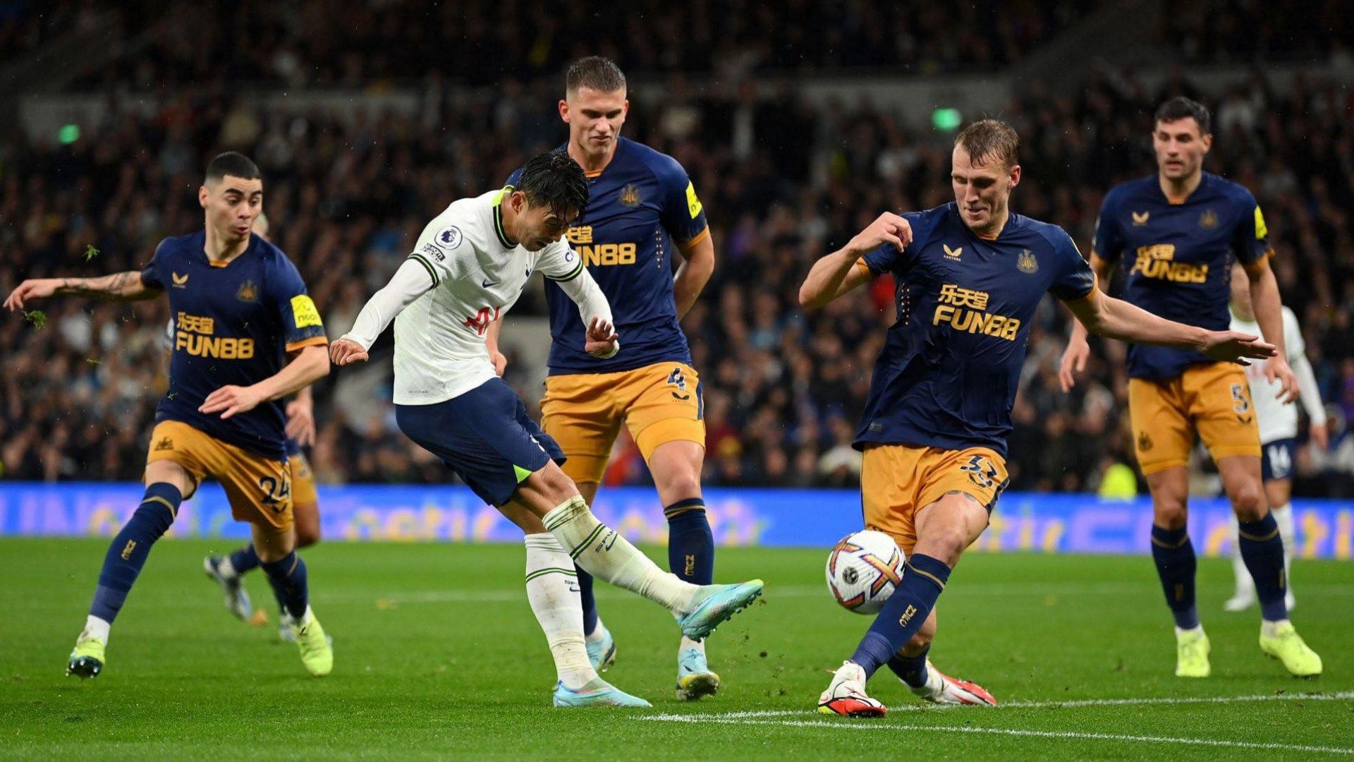 ท็อตแนม ฮ็อตสเปอร์ v นิวคาสเซิล ยูไนเต็ด