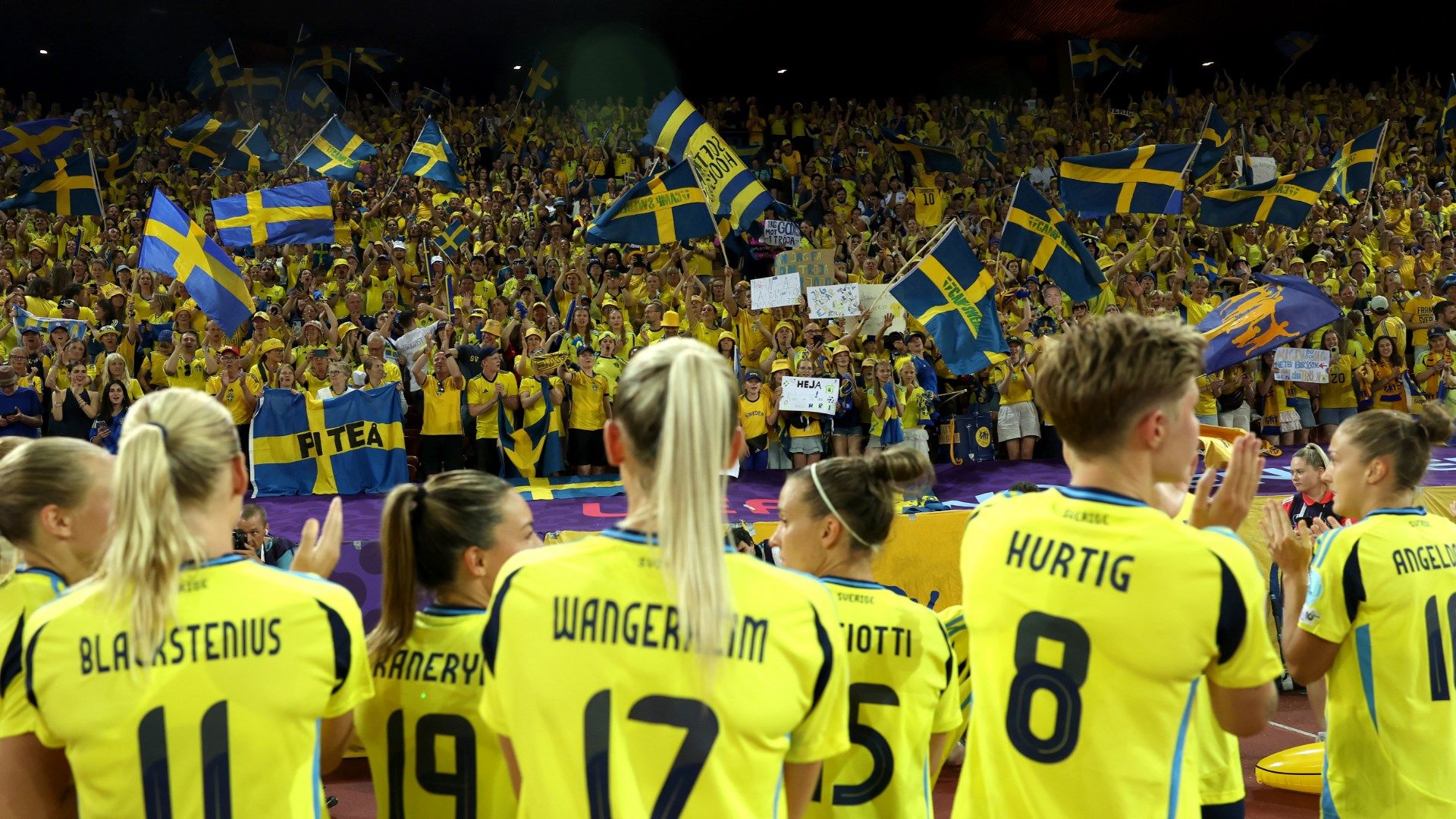 Sweden Women and fans 2025
