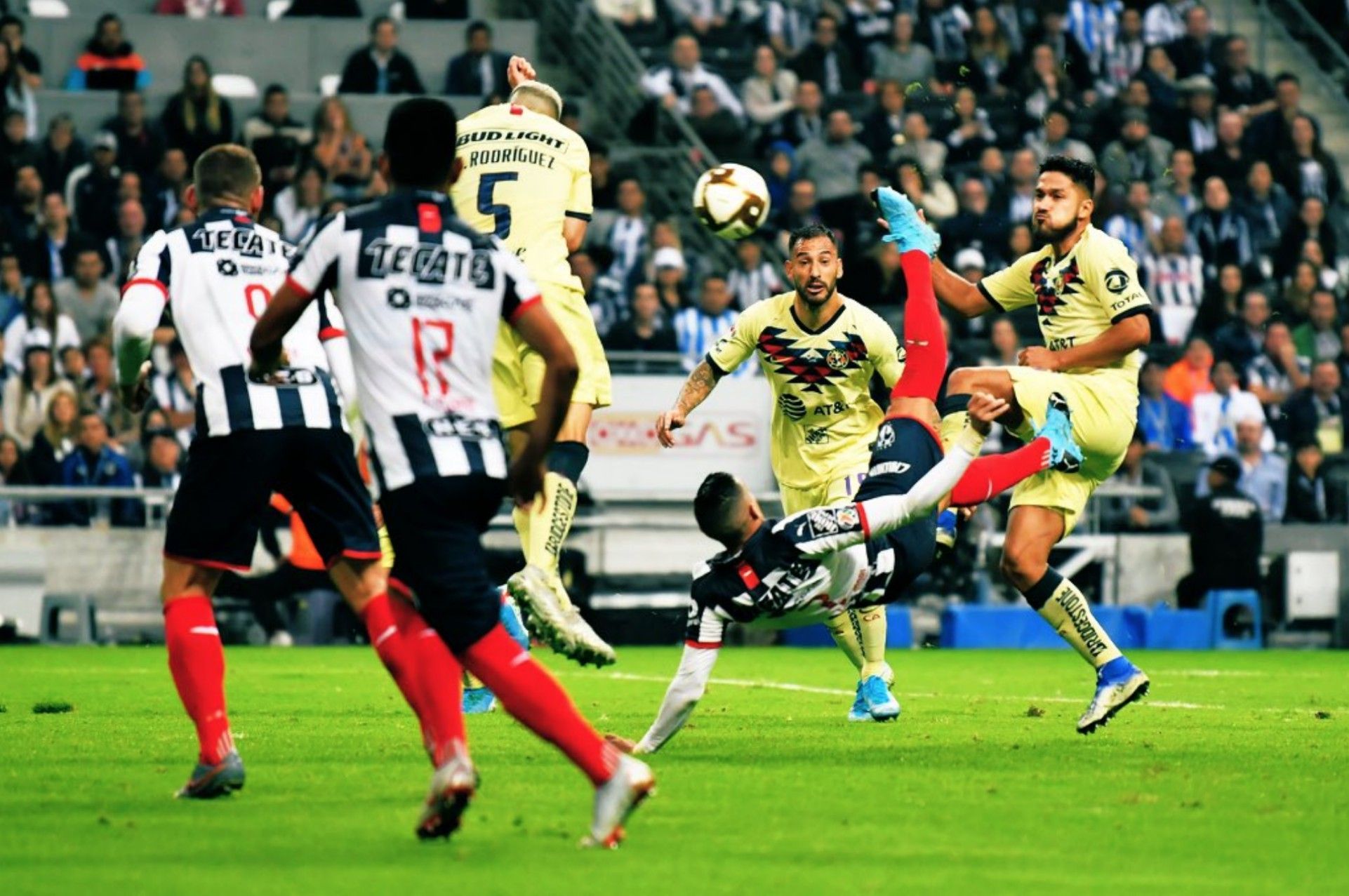 Rogelio Funes Mori Monterrey América Apertura 2019