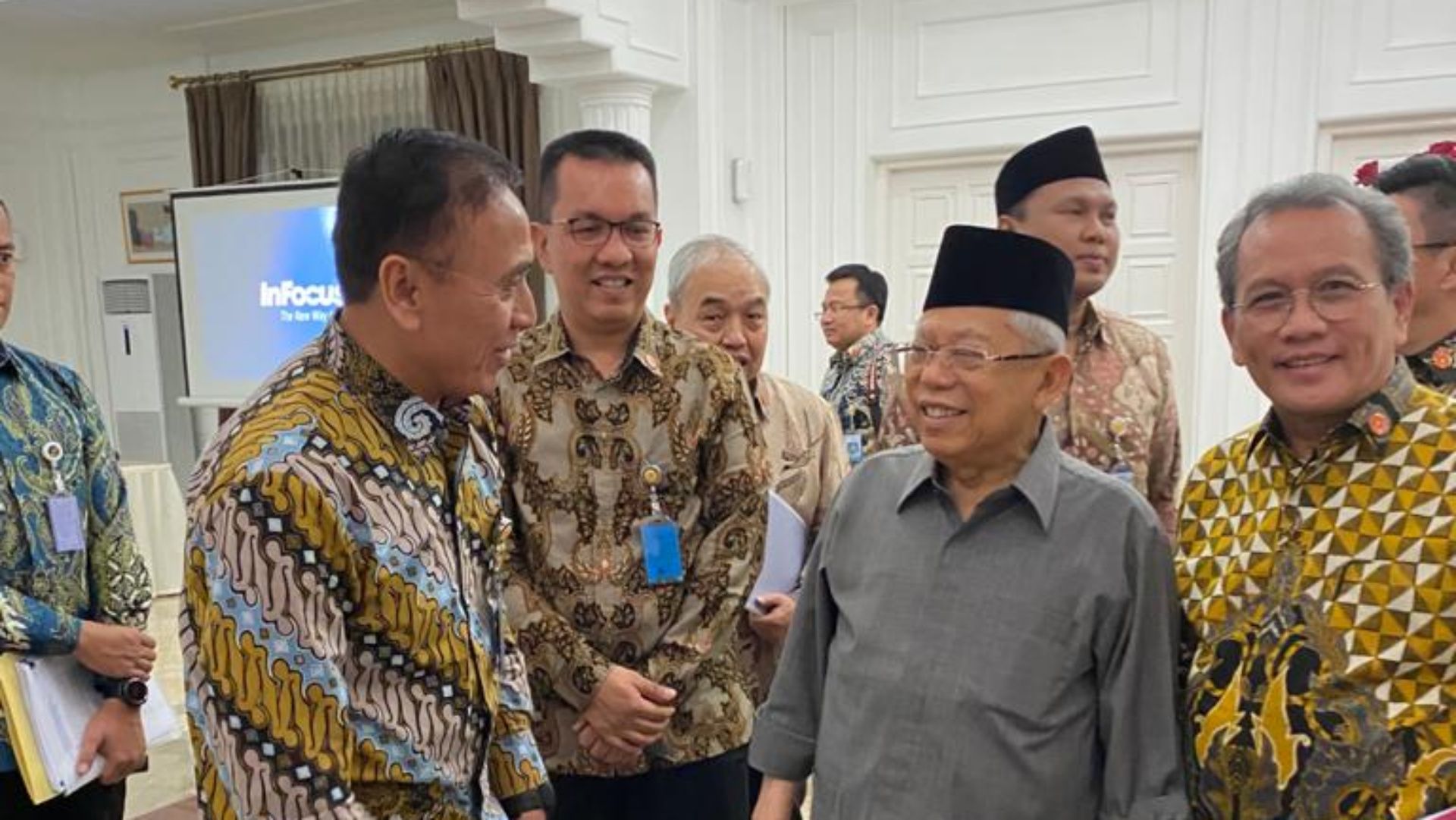 Ketua umum PSSI - Mochammad Iriawan - Wapres RI Ma'ruf Amin