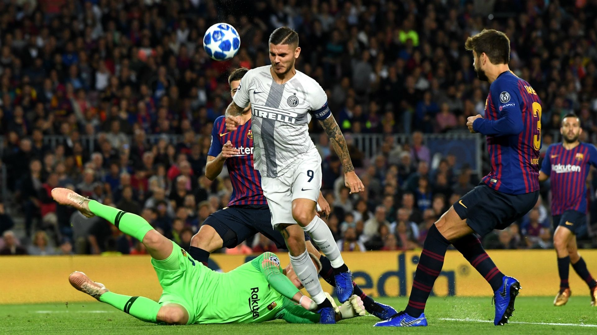 Mauro Icardi Gerard Piquè Barcelona Inter Uefa Champions League