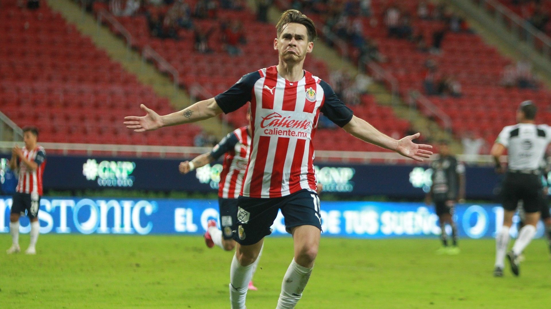 Jesús Angulo Chivas Pachuca Apertura 2021